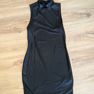 Chic Black Sleeveless Mini Dress